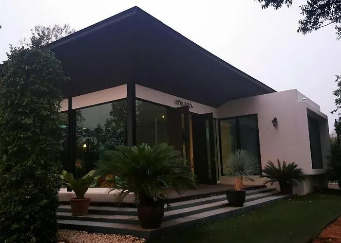 Resort Ashcarya Boutique