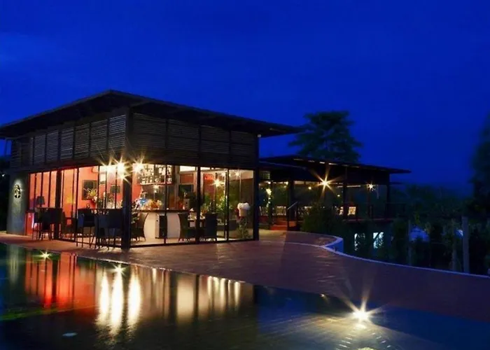 Ashcarya Boutique บ้านบ่อหวี